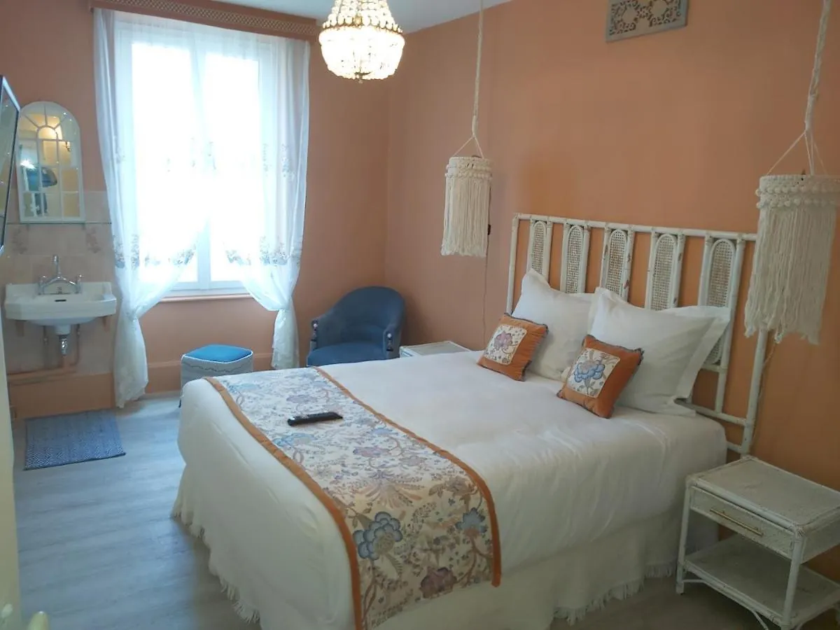 Holiday home La Maison Du 16 Vichy